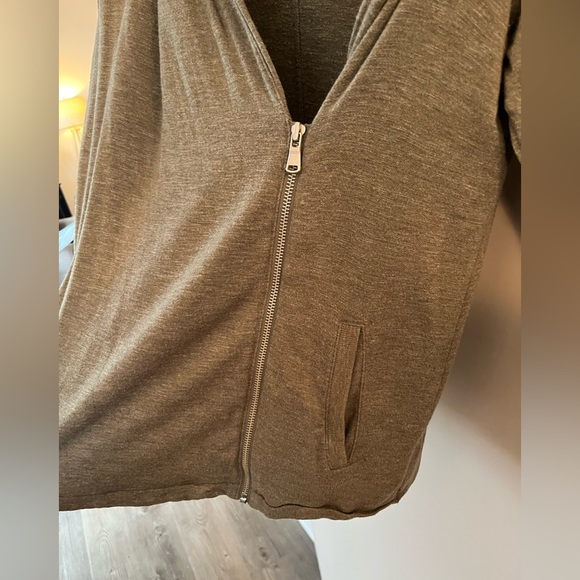 LOFT Lou & Grey Women’s Size Large zip up olive sweater / jacket - Picture 4 of 4